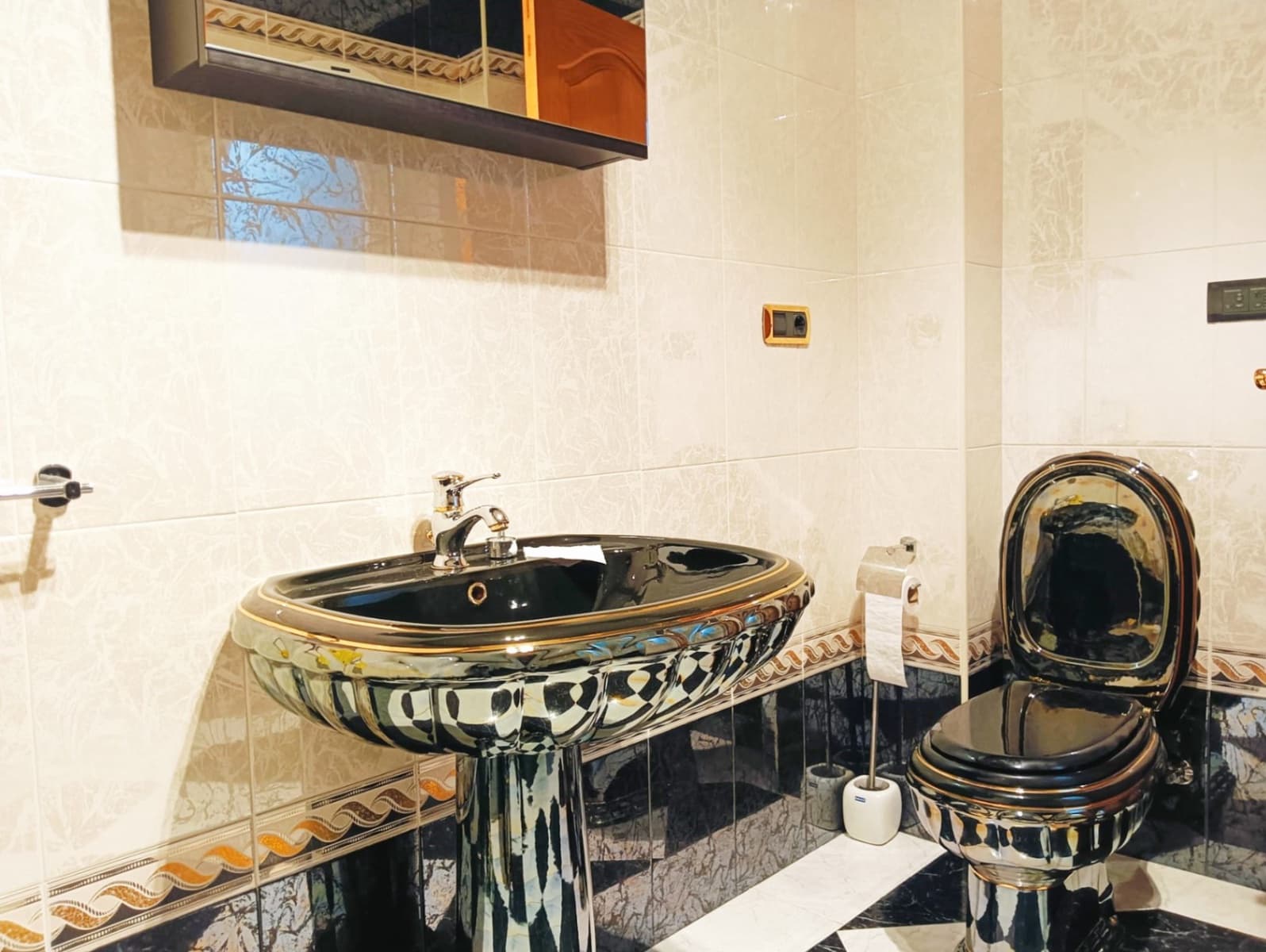 7 slaapkamer Huis te koop in Oliva met garage - € 285.000 (Ref: 9022632)