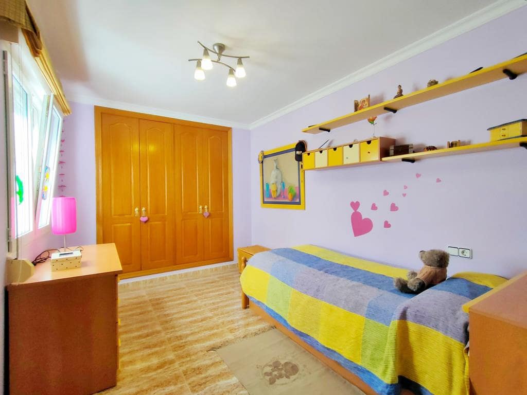 4 chambre Maison de Ville à vendre à Denia avec garage - 397 000 € (Ref: 9022638)