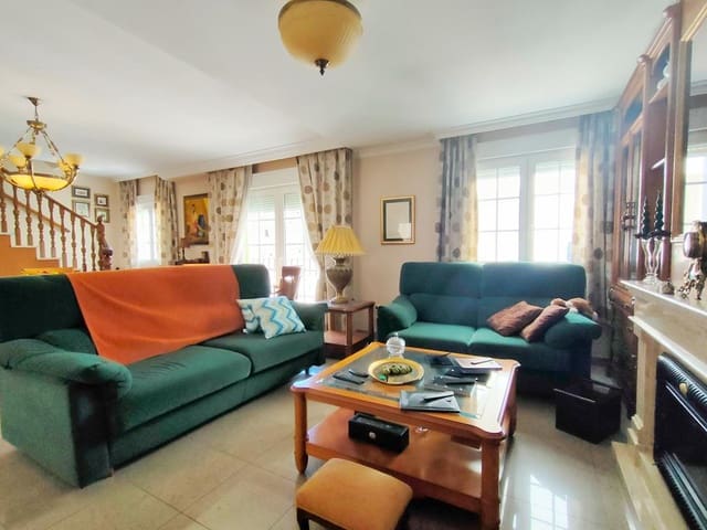 Casa de 4 habitaciones en Centro Urbano, Dénia en venta con garaje - 397.000 € (Ref: 9022638)