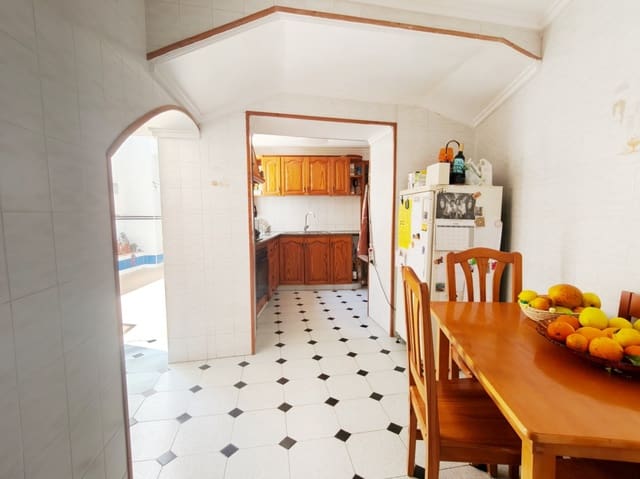 4 bedroom Townhouse for sale in Adsubia, Javea / Xàbia - € 220,000 (Ref: 9077498)