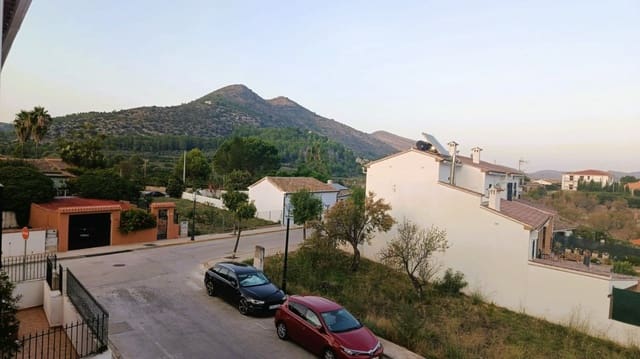 3 Zimmer Reihenhaus zu verkaufen in Alcalalí / Alcanalí mit Garage - 240.000 € (Ref: 9169133)