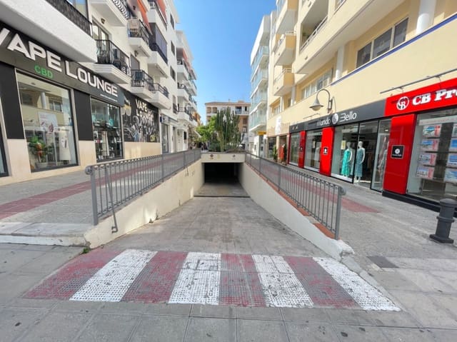 Garage te koop in Moraira, Teulada-Moraira - € 25.000 (Ref: 9180805)