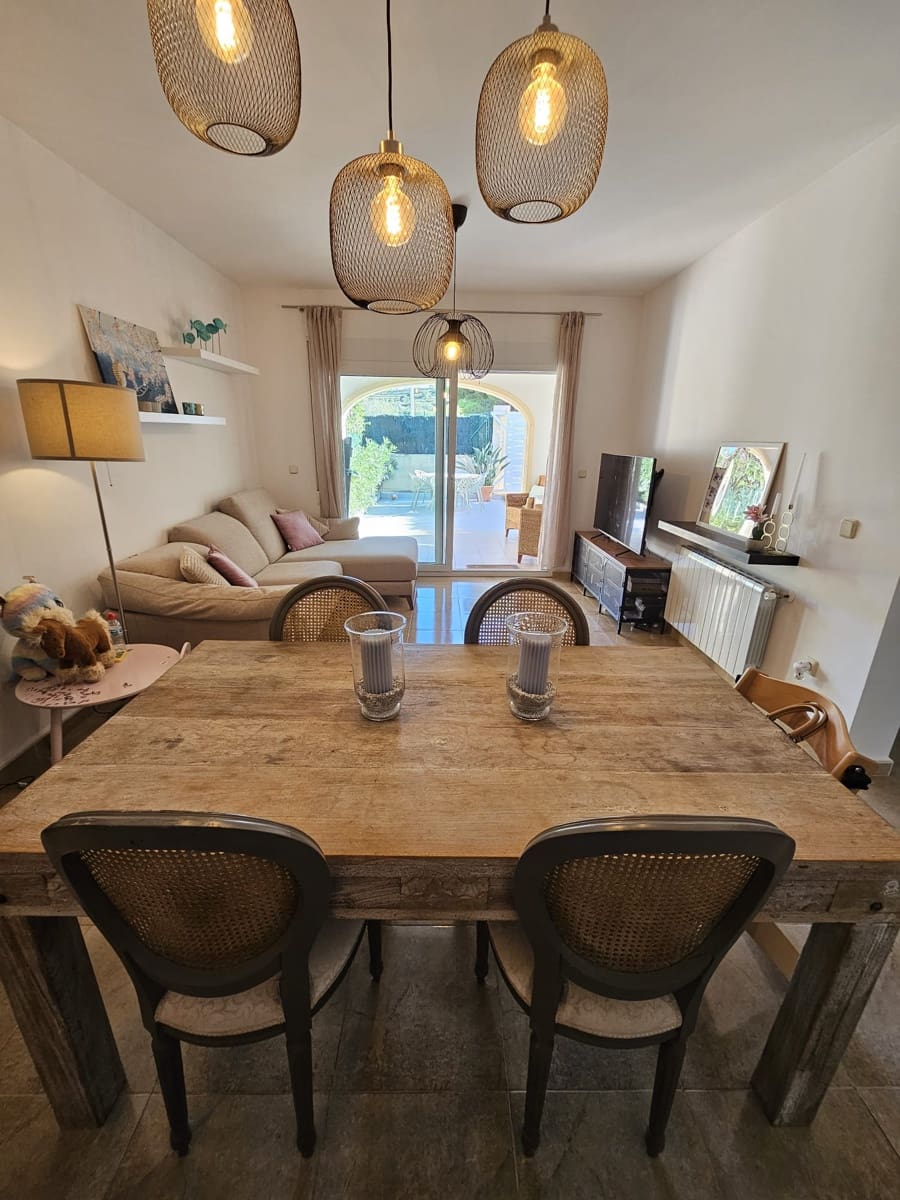 2 soverom Rekkehus til salgs i Benitachell / Benitatxell med svømmebasseng garasje - € 289 000 (Ref: 9235172)