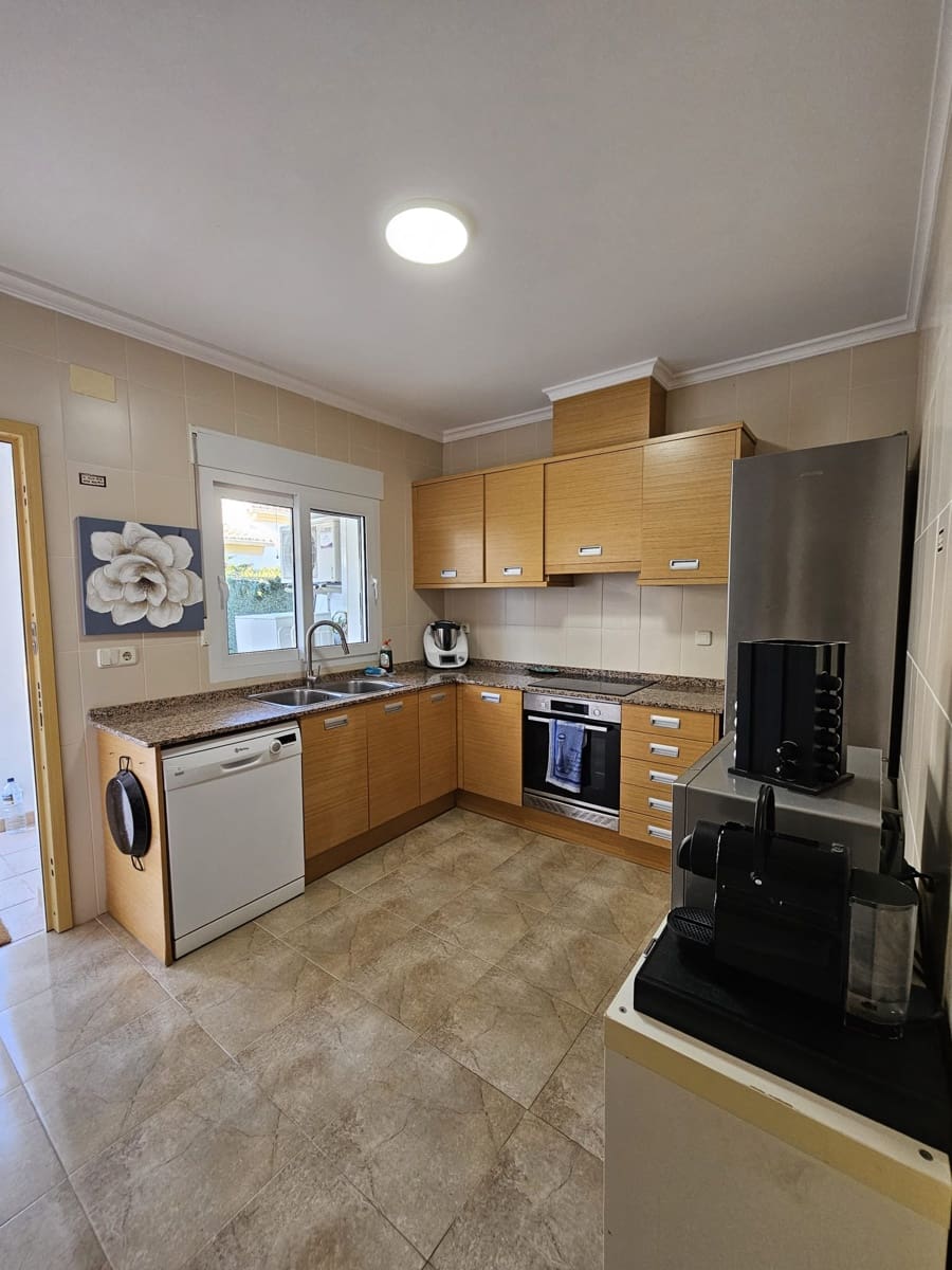 2 soverom Rekkehus til salgs i Benitachell / Benitatxell med svømmebasseng garasje - € 289 000 (Ref: 9235172)