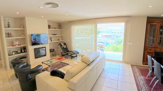 3 bedroom Apartment for sale in Moraira, Teulada-Moraira with garage - € 560,000 (Ref: 9255923)