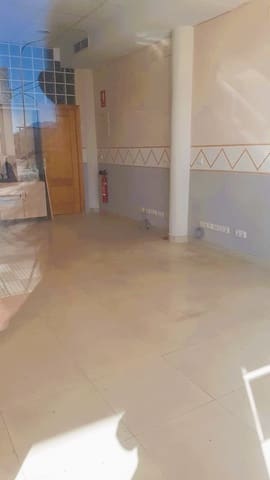 Commercieel te koop in Bellreguard met garage - € 125.000 (Ref: 9255927)