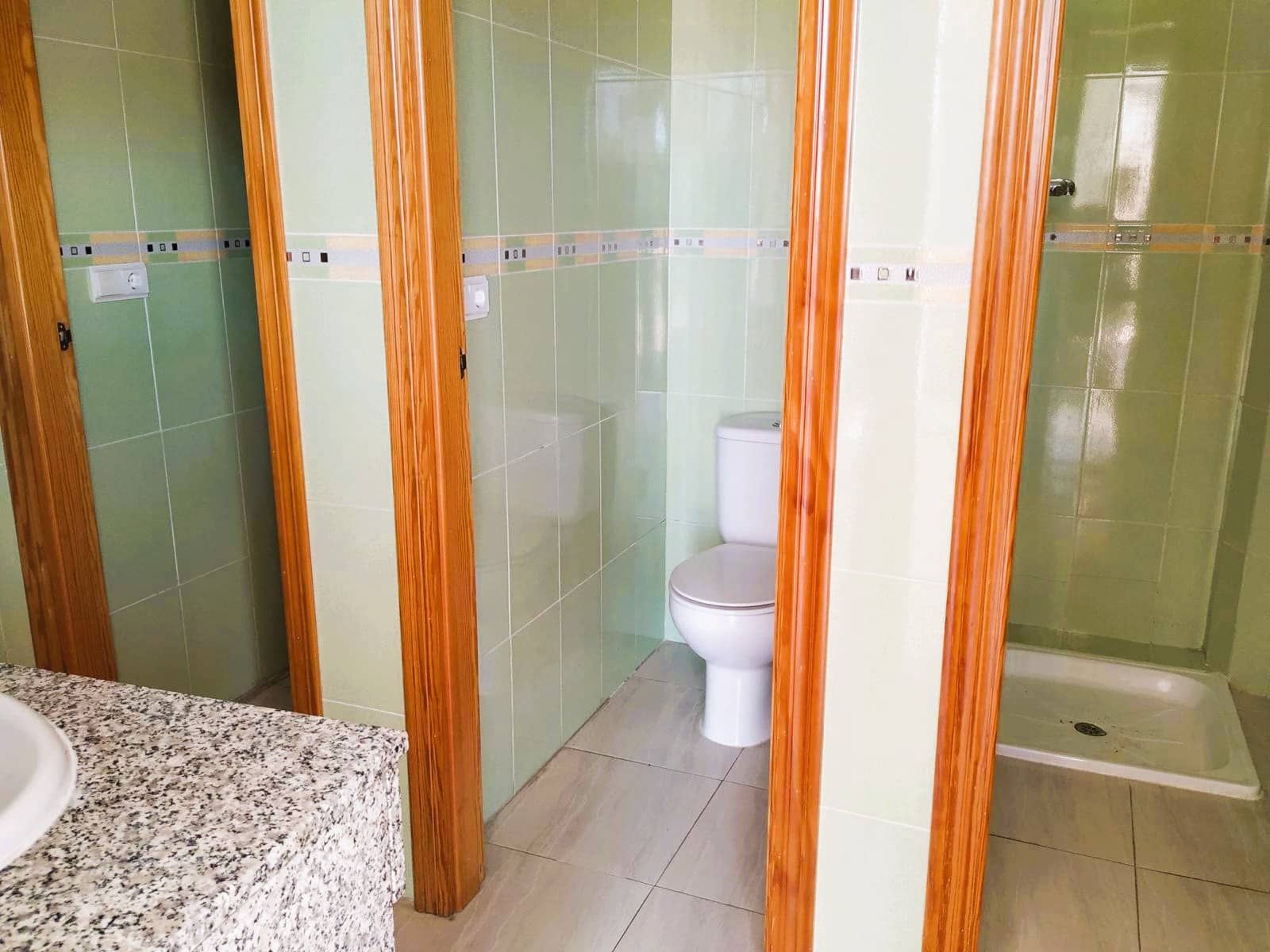 Komercyjne na sprzedaż w Bellreguard z garażem - 125 000 € (Ref: 9255927)