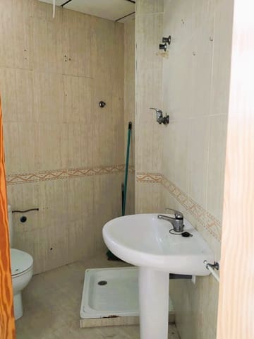 Commercial for sale in Guardamar de la Safor - € 60,000 (Ref: 9255928)