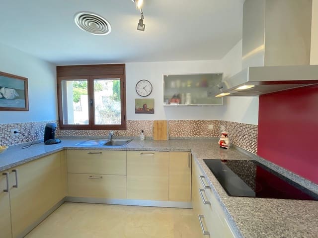 3 bedroom Penthouse for sale in Montemar, Benissa with pool garage - € 349,000 (Ref: 9340524)