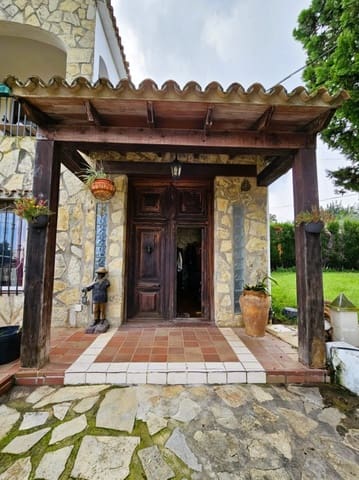 4 slaapkamer Villa te koop in El Montgó, Dénia met zwembad garage - € 649.000 (Ref: 9340531)