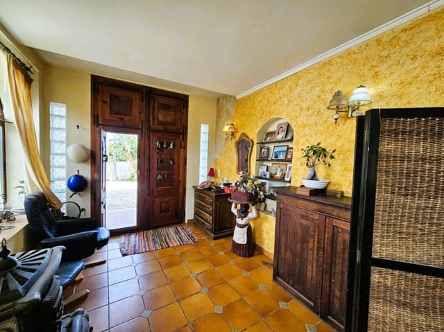 4 slaapkamer Villa te koop in El Montgó, Dénia met zwembad garage - € 649.000 (Ref: 9340531)