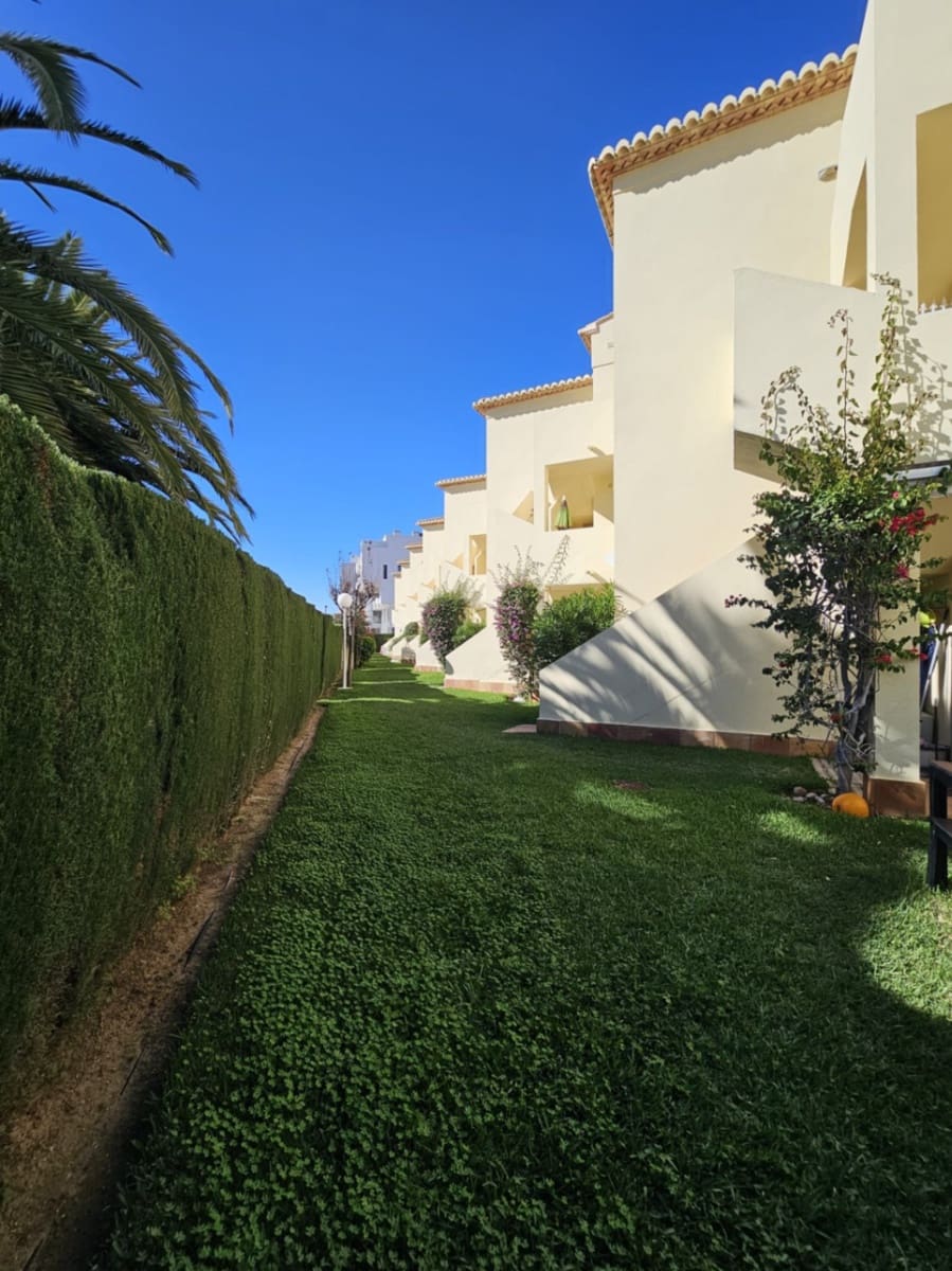 Apartamento de 3 habitaciones en Dénia en venta con piscina garaje - 320.000 € (Ref: 9371640)