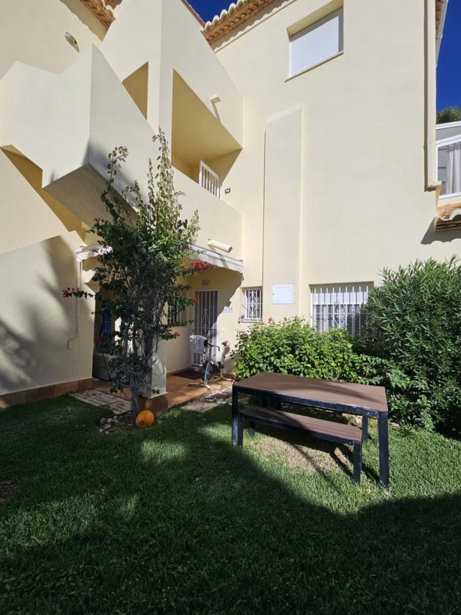 Apartamento de 3 habitaciones en Dénia en venta con piscina garaje - 320.000 € (Ref: 9371640)