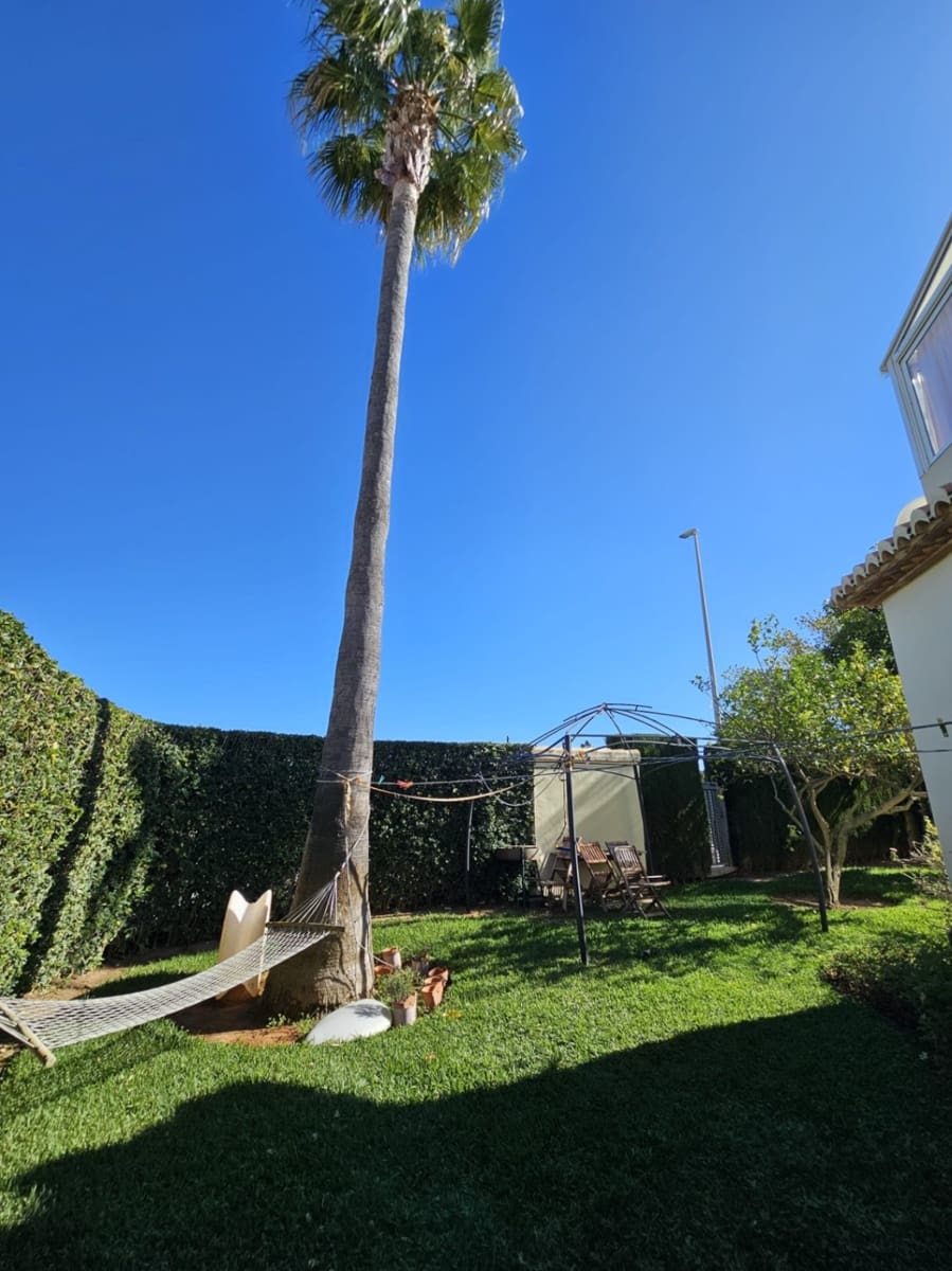 Apartamento de 3 habitaciones en Dénia en venta con piscina garaje - 320.000 € (Ref: 9371640)