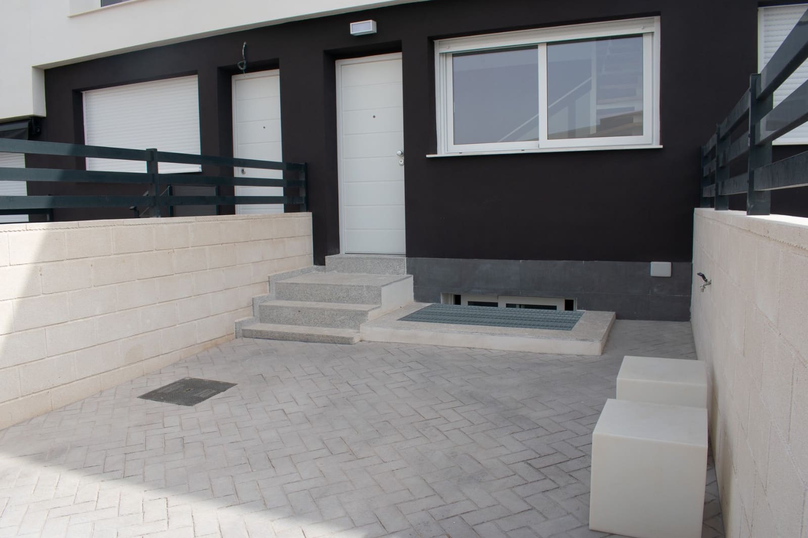 2 sovrum Radhus till salu i Gran Alacant med pool - 320 000 € (Ref: 9371646)