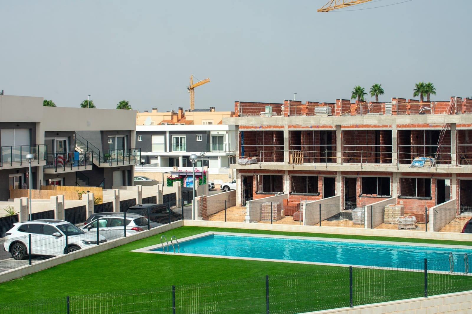 2 sovrum Radhus till salu i Gran Alacant med pool - 320 000 € (Ref: 9371646)