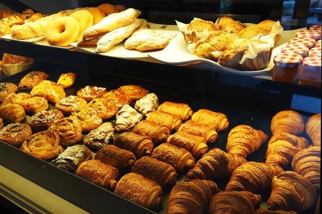 Commercial for sale in Teulada Pueblo, Teulada-Moraira with garage - € 60,000 (Ref: 9390043)