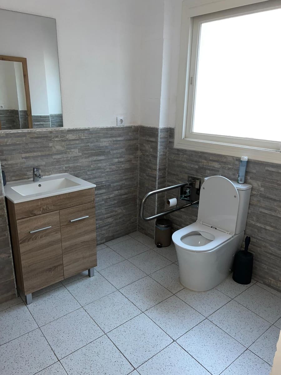 Kommersiell til salgs i Teulada med garasje - € 60 000 (Ref: 9390043)