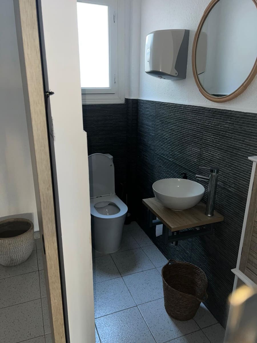 Kommersiell til salgs i Teulada med garasje - € 60 000 (Ref: 9390043)