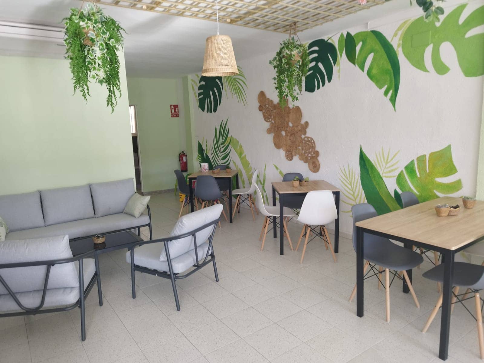 Kommersiell til salgs i Teulada med garasje - € 60 000 (Ref: 9390043)