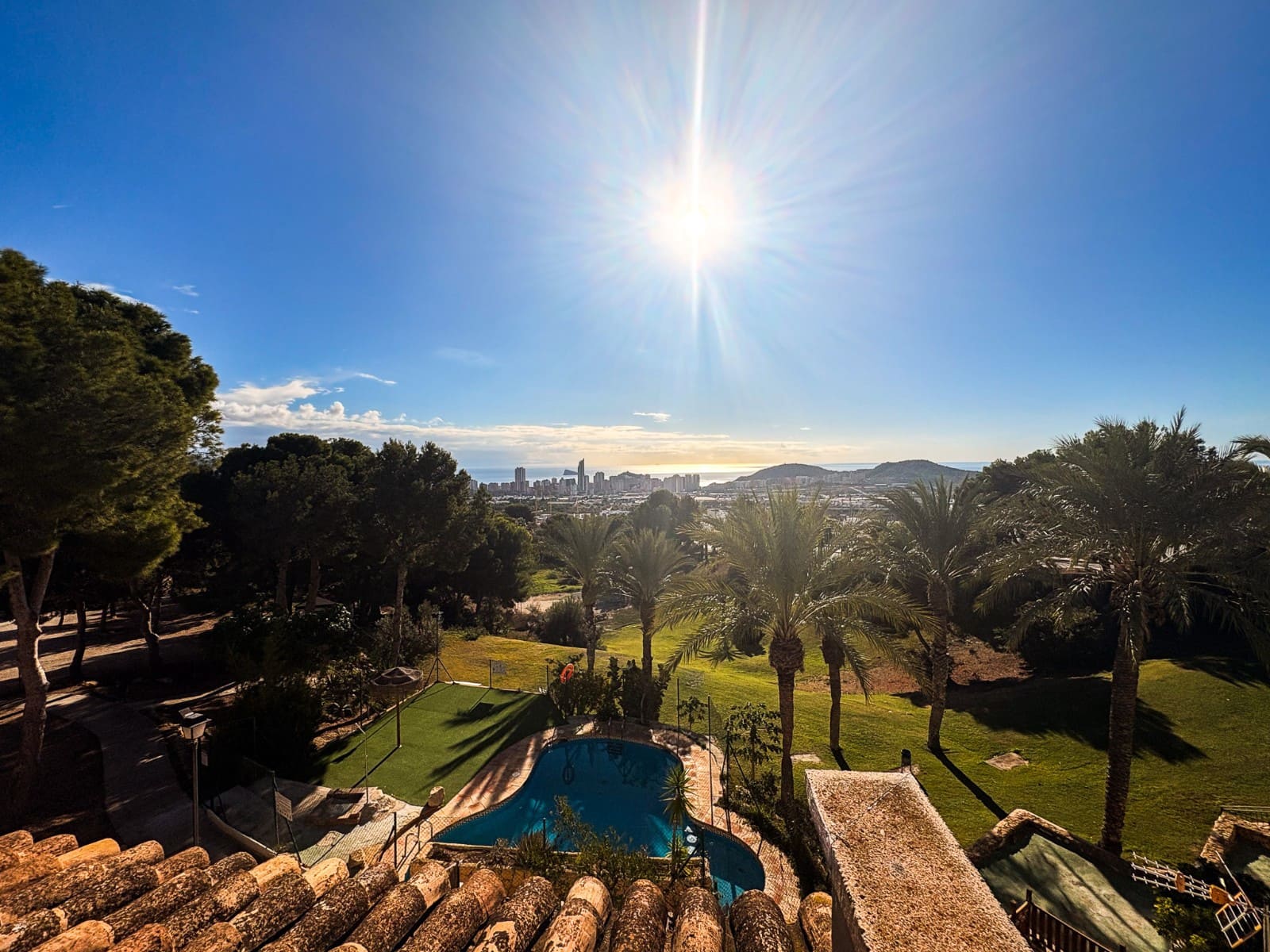 2 soveværelse Rækkehus til salg i Finestrat med swimmingpool - € 367.000 (Ref: 9439029)