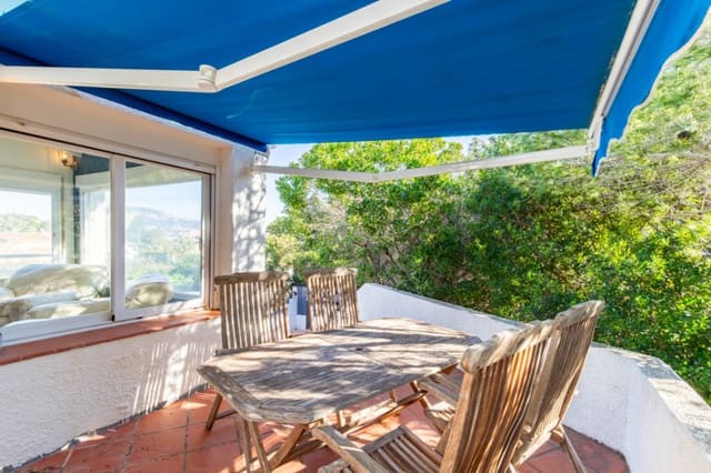 3 soverom Villa til salgs i Moraira, Teulada-Moraira med svømmebasseng garasje - € 565 000 (Ref: 9547762)