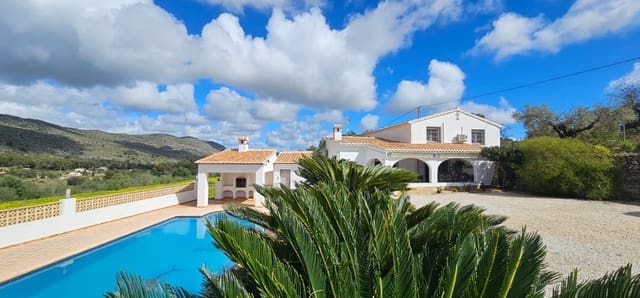 4 bedroom Finca/Country House for sale in Benissa with pool garage - € 639,000 (Ref: 9598500)