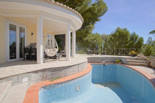3 slaapkamer Villa te koop in Altea met zwembad garage - € 530.000 (Ref: 9598503)