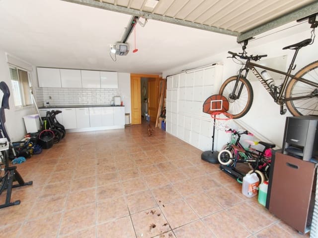 5 makuuhuone Huvila myytävänä paikassa Oliva Playa, Oliva mukana 
autotalli - 318 000 € (Ref: 9598505)