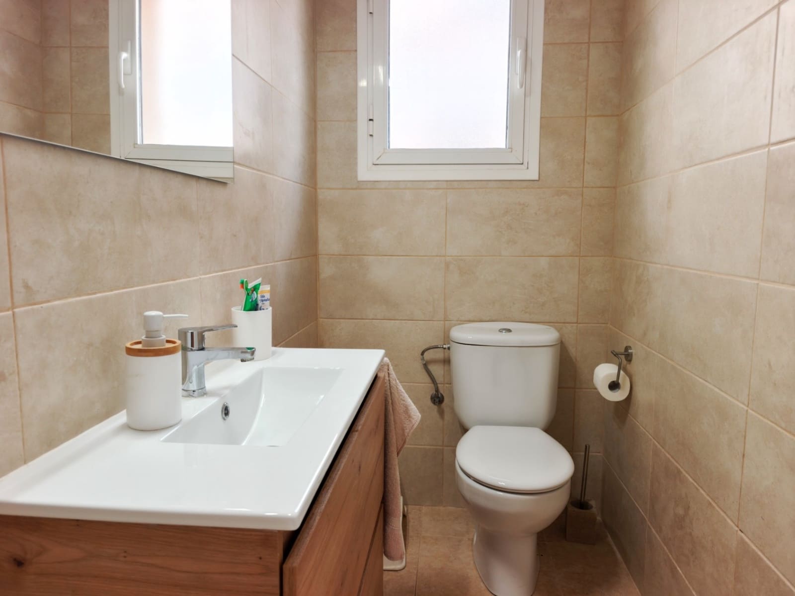 5 bedroom Villa for sale in Oliva with garage - € 318,000 (Ref: 9598505)