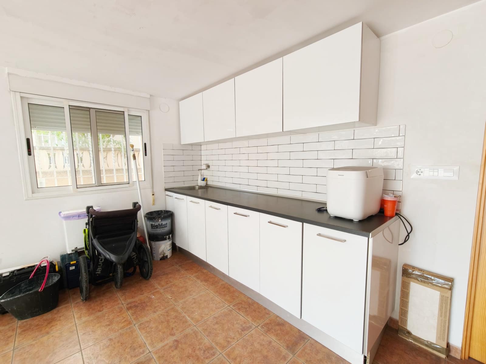 5 bedroom Villa for sale in Oliva with garage - € 318,000 (Ref: 9598505)