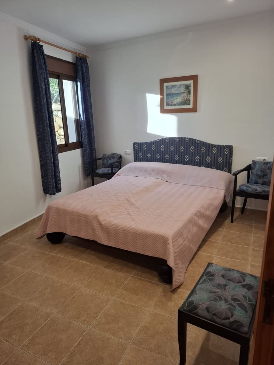 Apartamento de 2 habitaciones en Benissa en alquiler con piscina garaje - 1.200 € (Ref: 9610244)