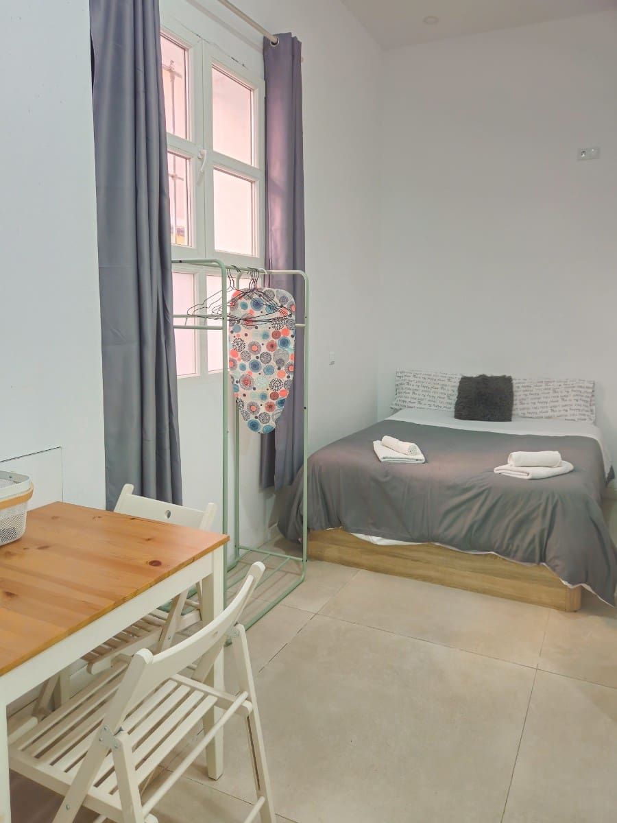 7 bedroom Apartment for sale in Alicante / Alacant city - € 629,000 (Ref: 9610754)