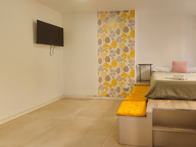 7 bedroom Apartment for sale in Barrio del Centro, Alicante / Alacant city - € 629,000 (Ref: 9610754)