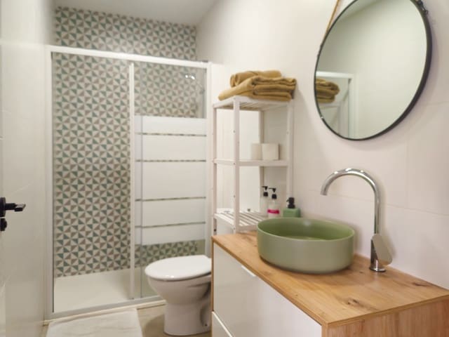 7 bedroom Apartment for sale in Barrio del Centro, Alicante / Alacant city - € 629,000 (Ref: 9610754)