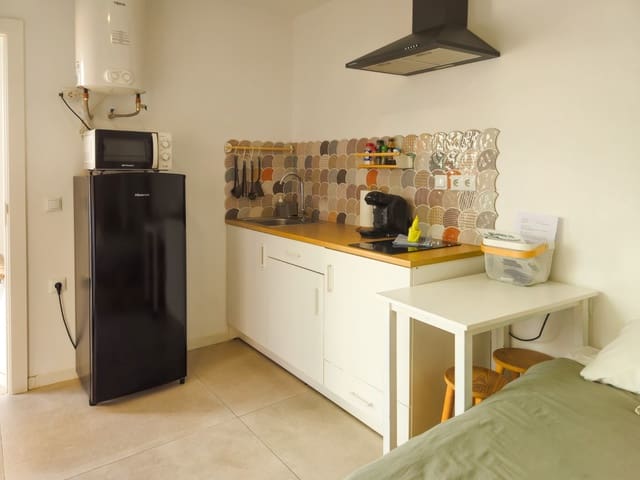 7 bedroom Apartment for sale in Barrio del Centro, Alicante / Alacant city - € 629,000 (Ref: 9610754)