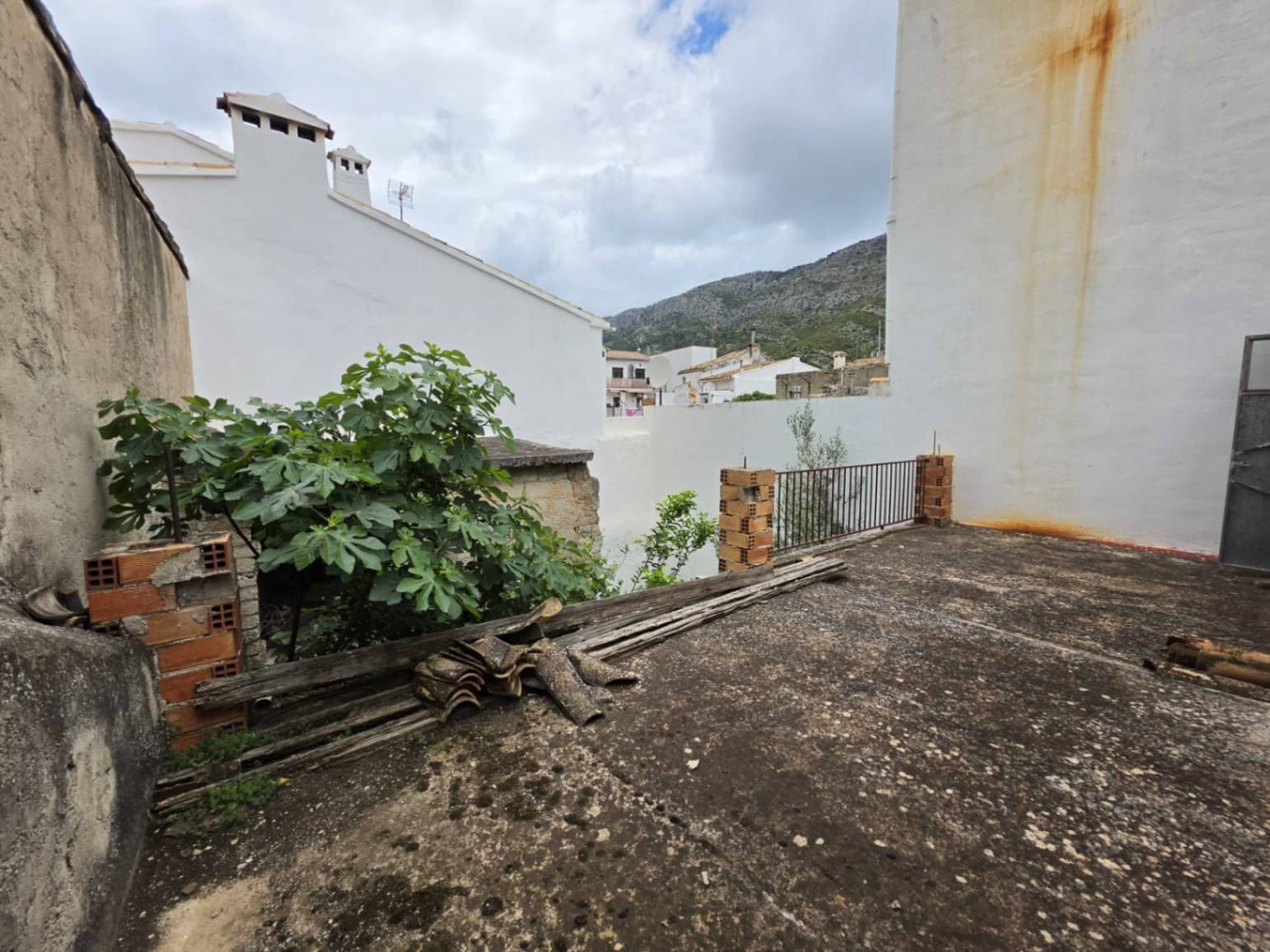 Townhouse for sale in Benigembla / Benichembla - € 120,000 (Ref: 9627269)