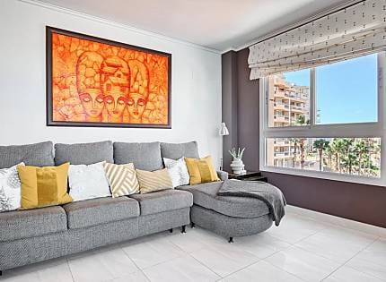 Apartamento de 2 habitaciones en Calpe / Calp en alquiler con piscina garaje - 1.600 € (Ref: 9627273)