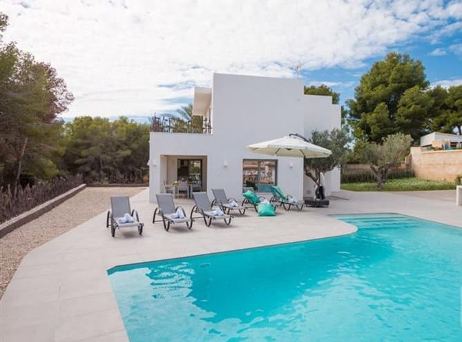 4 bedroom Finca/Country House for rent in Benissa with pool garage - € 2,700 (Ref: 9627274)