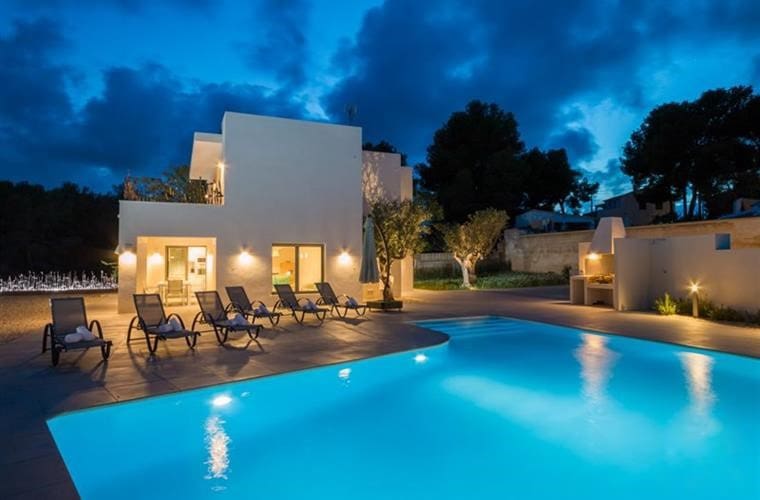 4 bedroom Finca/Country House for rent in Benissa with pool garage - € 2,700 (Ref: 9627274)