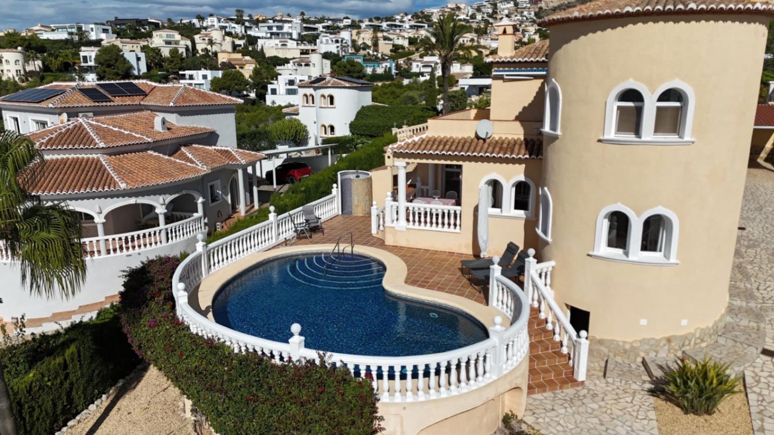 2 sypialnia Willa na sprzedaż w Benitachell / Benitatxell z basenem garażem - 585 000 € (Ref: 9673700)