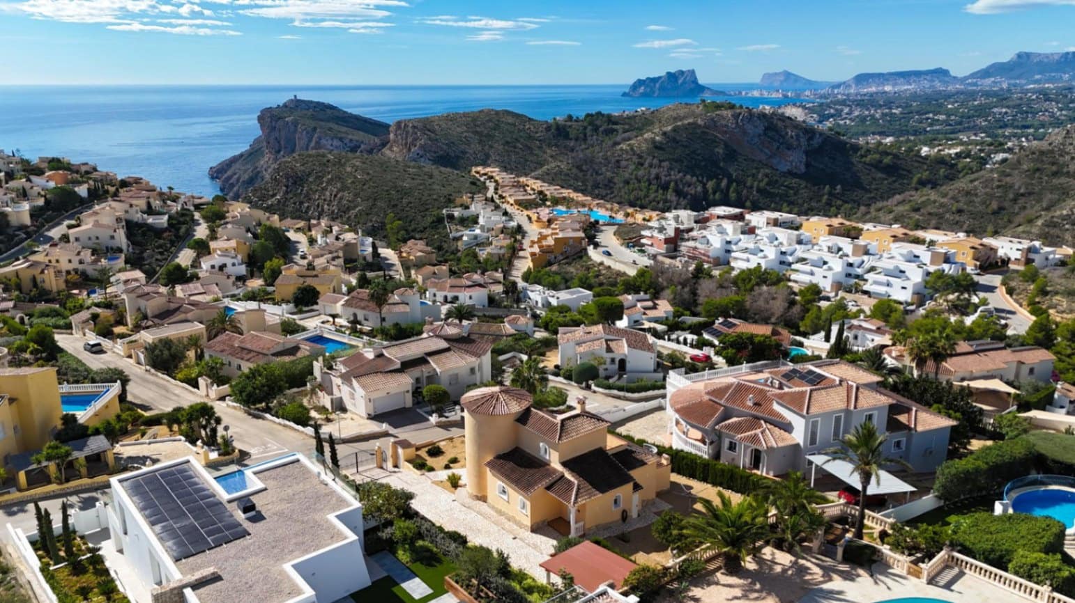 2 sypialnia Willa na sprzedaż w Benitachell / Benitatxell z basenem garażem - 585 000 € (Ref: 9673700)