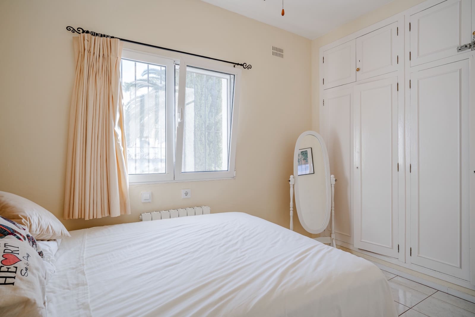 4 makuuhuone Huvila myytävänä paikassa Moraira mukana uima-altaan - 565 000 € (Ref: 9751487)