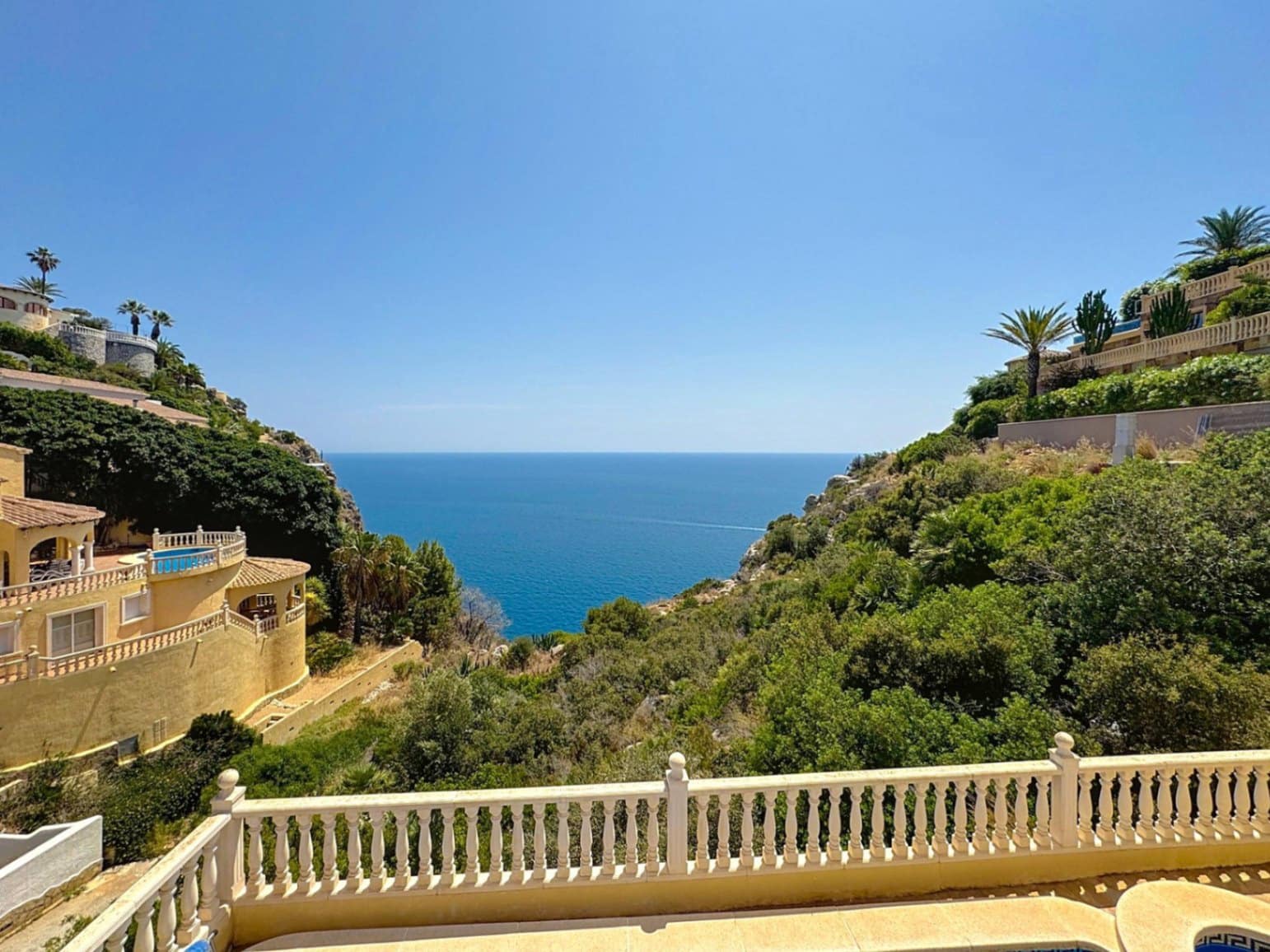 2 bedroom Villa for sale in Benitachell / Benitatxell with pool garage - € 450,000 (Ref: 9789996)