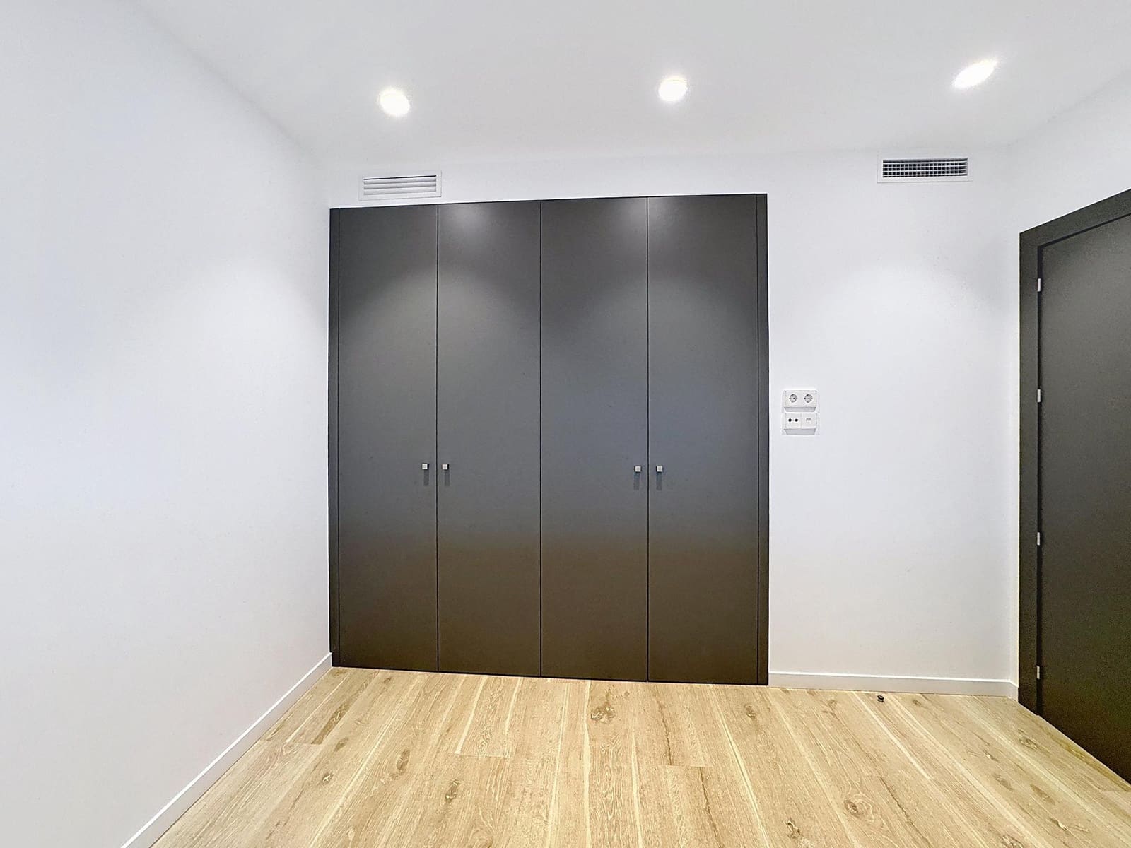 2 sypialnia Apartament na sprzedaż w Benitachell / Benitatxell z basenem garażem - 405 000 € (Ref: 9789997)