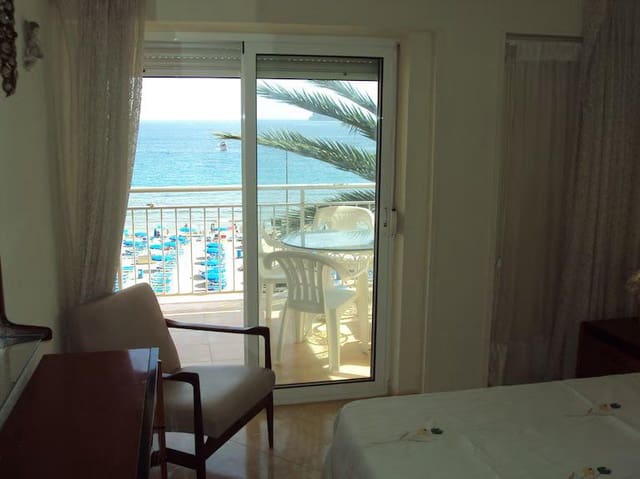 3 makuuhuone Asunto myytävänä paikassa Benidorm - 490 000 € (Ref: 9816900)