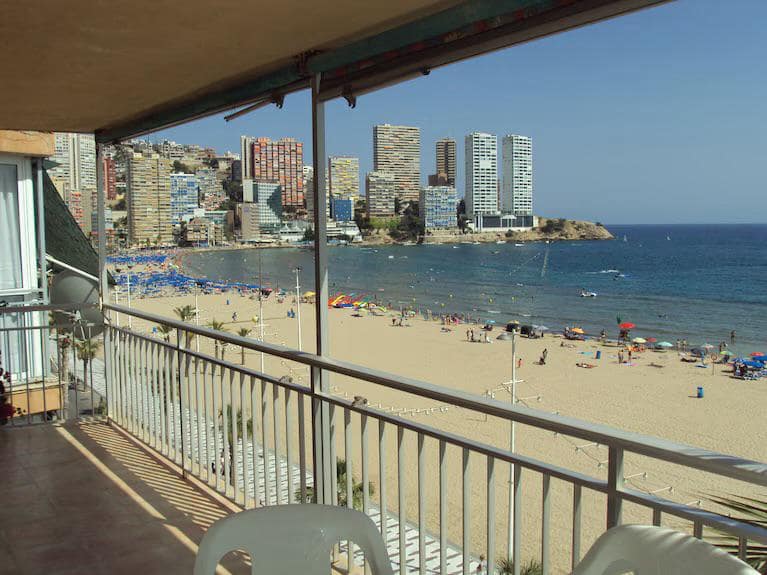 3 makuuhuone Asunto myytävänä paikassa Benidorm - 490 000 € (Ref: 9816900)