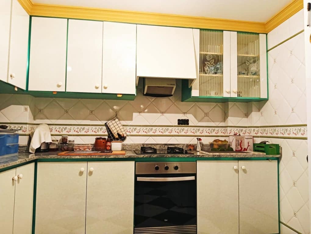 7 bedroom Townhouse for sale in Oliva with pool garage - € 285,000 (Ref: 9816904)