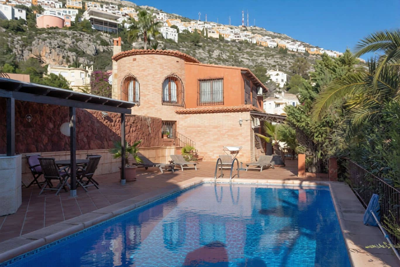 3 Zimmer Villa zu verkaufen in Benitachell / Benitatxell mit Pool Garage - 520.000 € (Ref: 9816909)