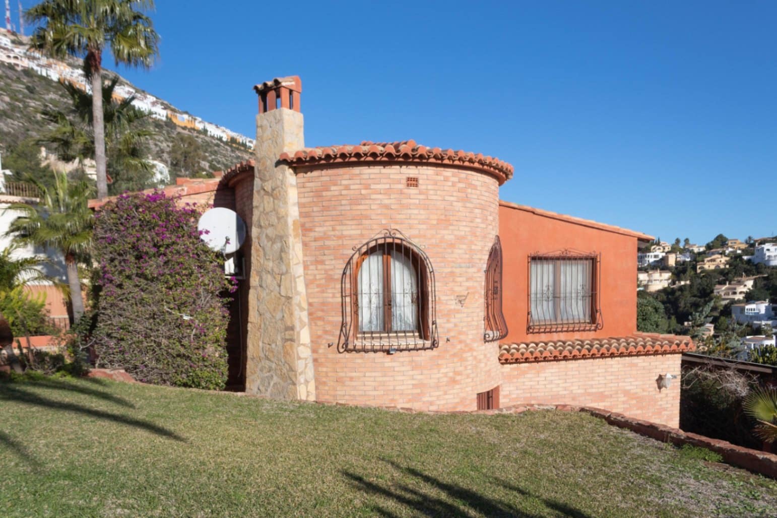 3 Zimmer Villa zu verkaufen in Benitachell / Benitatxell mit Pool Garage - 520.000 € (Ref: 9816909)